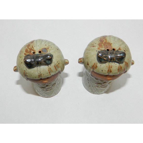 Vintage Japanese UCTCI Pottery Stoneware Girl With Bow Singing Shakers - Picture 3 of 11